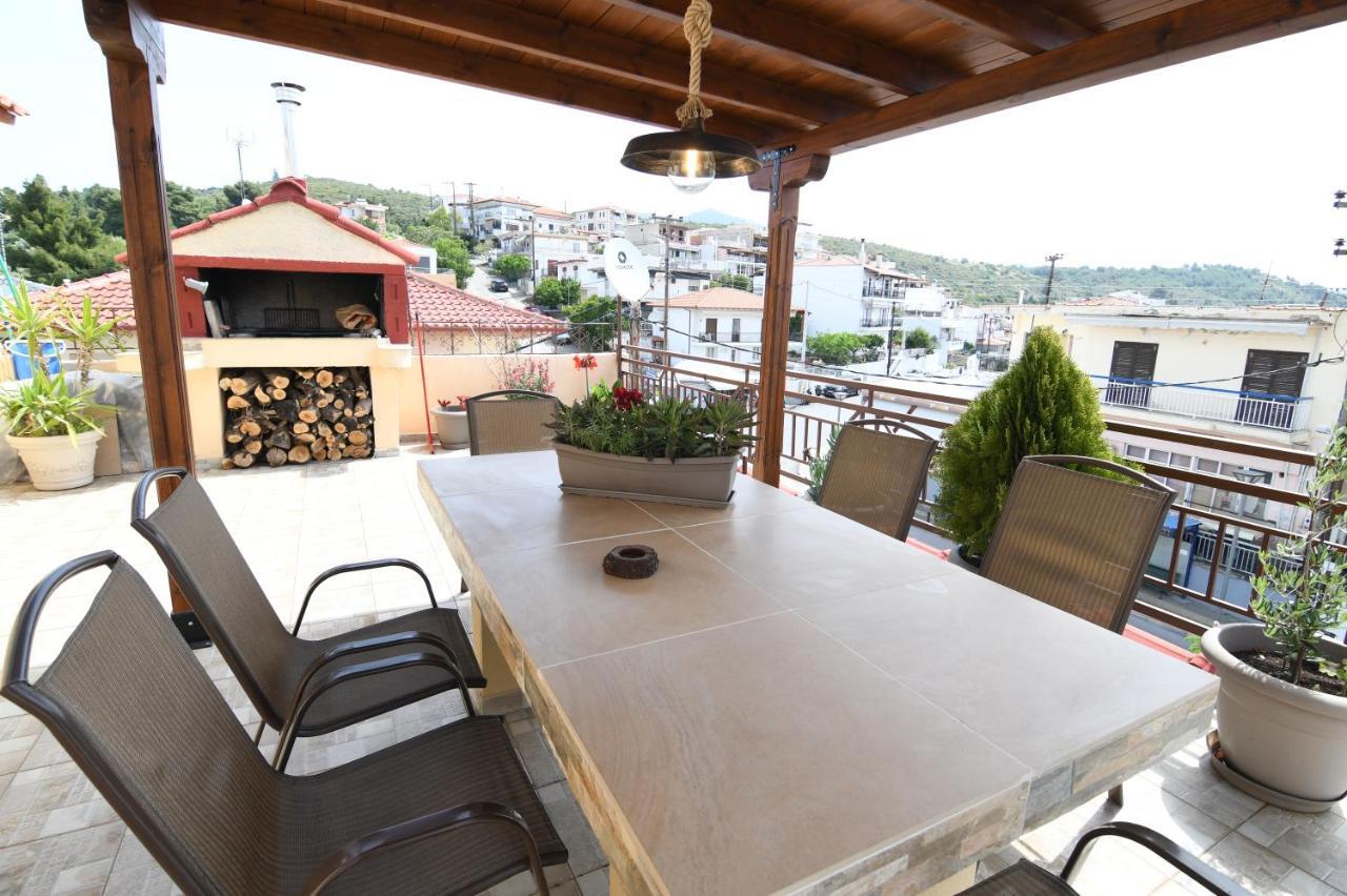 Theasis Luxury Panoramic Penthouse Apartment เนโอสมาร์มาราส ภายนอก รูปภาพ